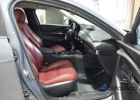 2022 Mazda Cx-30 Carbon Edition z USA, uszkodzony, nr VIN 3MVDMBCL2NM404718